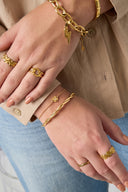 Bangle met gedraaid effect