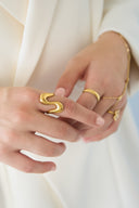 Wave Statement Adjustable Ring – Monéra